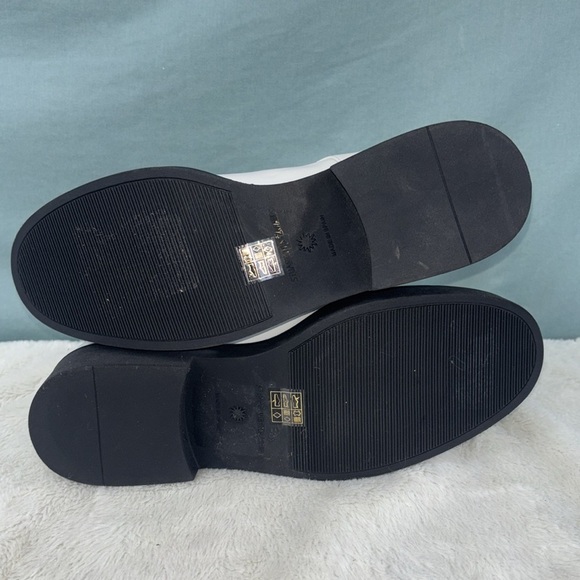 GUC STUART WEITZMAN Lodge Zip Leather Bootie in White Size 8B **defects** Moto - Picture 7 of 11